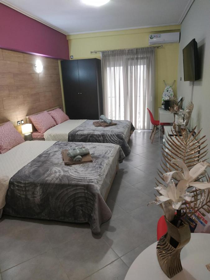 G M 1 Rooms Kentro In The Heart Of The City Larissa Esterno foto