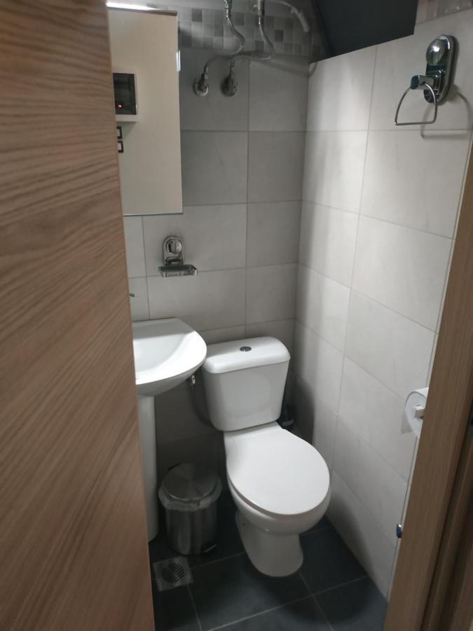 G M 1 Rooms Kentro In The Heart Of The City Larissa Esterno foto