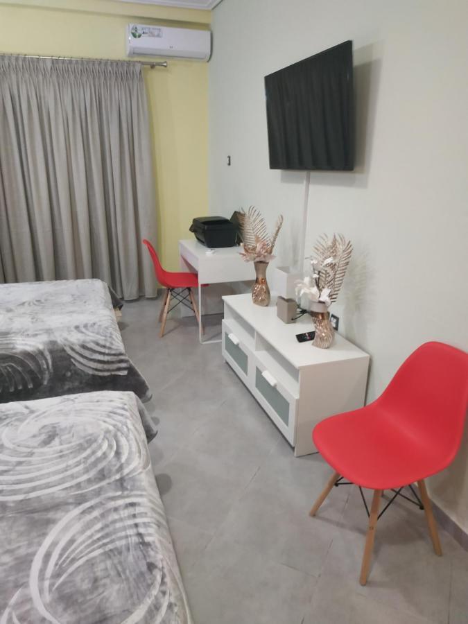 G M 1 Rooms Kentro In The Heart Of The City Larissa Esterno foto